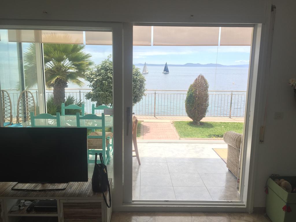 Roses Sobre El Mar Apartment Exterior photo
